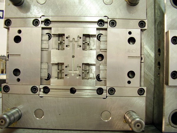 旭錦塑膠模具有限公司 旭錦塑膠模具有限公司