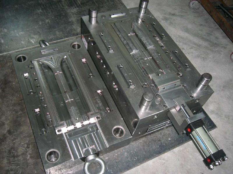 走進旭錦，塑膠模具廠家