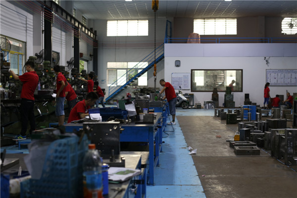 旭錦塑膠模具，注塑模具